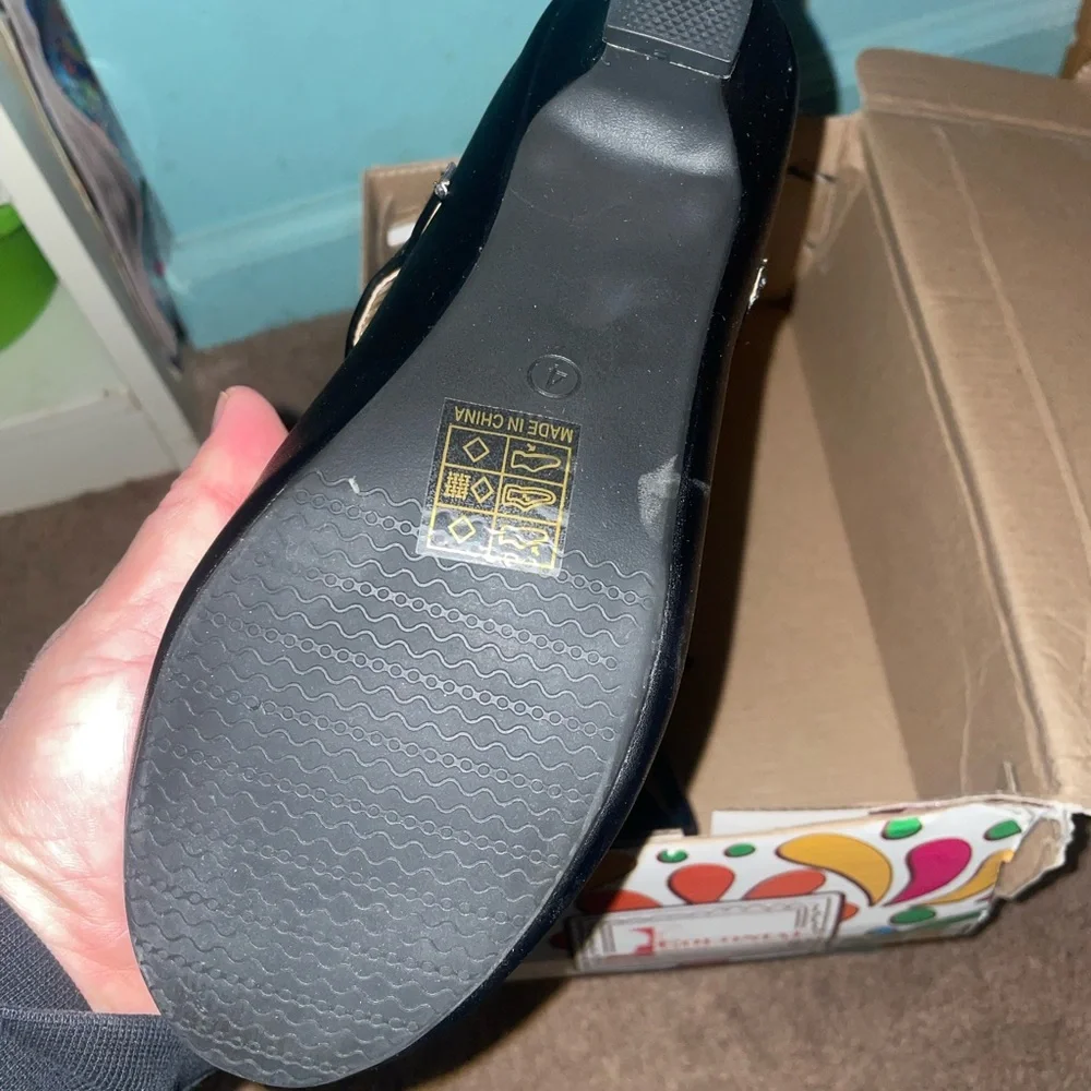 Black Mary Jane Low Heel Shoes - Picture 2 of 3